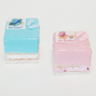 Petit four geboorte