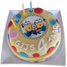 Minionstaart met afbeelding